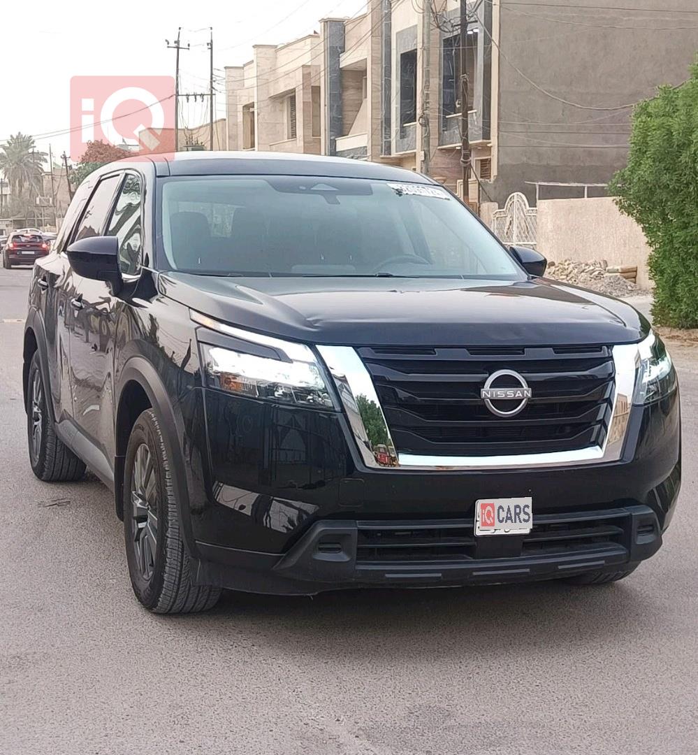 نیسان پاسفایندەر